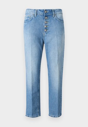 Jeans in denim azzurro chiaro con vita alta, caratterizzati da una chiusura a bottoni con bottoni decorativi, design a gamba dritta e orli sfrangiati.