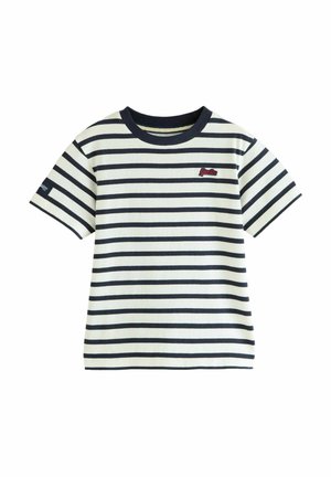 Randig t-shirt i vitt och marinblått, kort ärm, rund halsringning, med en liten logotyp på vänster bröstområde. Material i bomull.