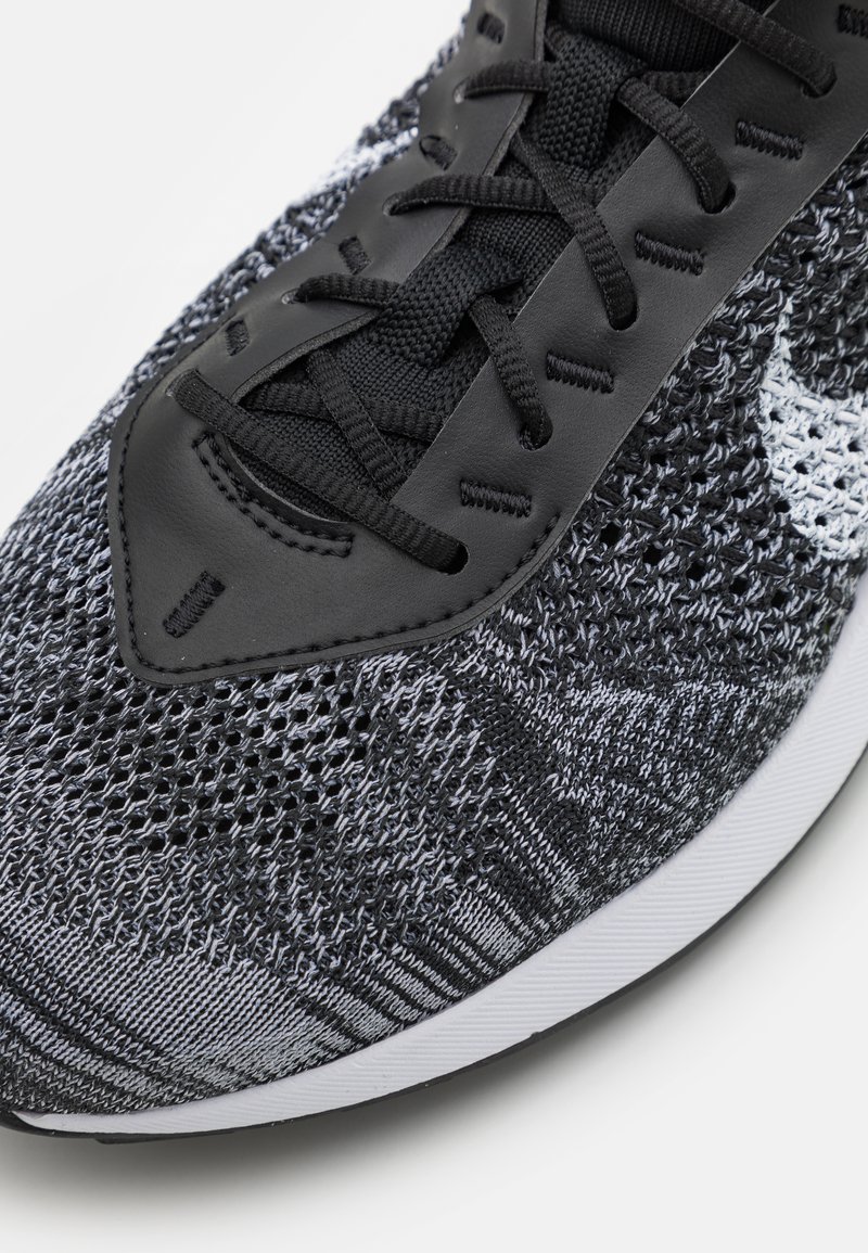 Nike Sportswear AIR MAX FLYKNIT - Zapatillas - black/white/negro - Zalando.es