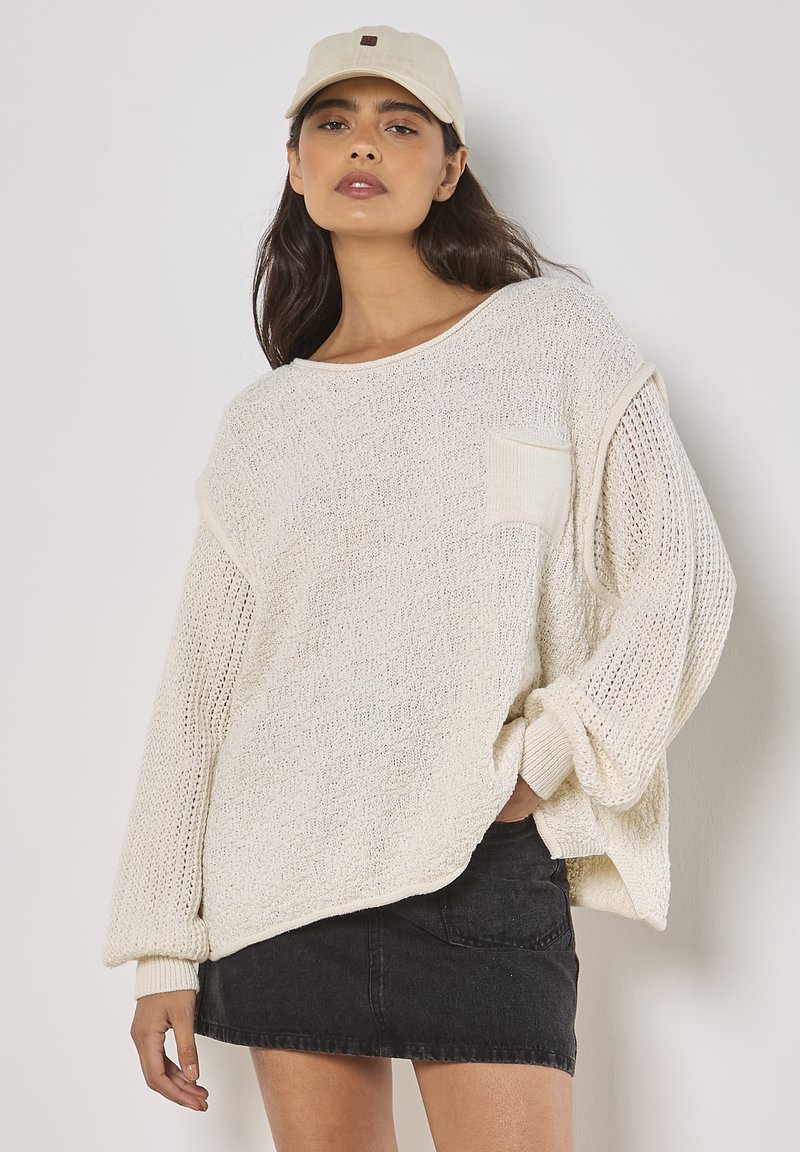 Apricot TEXTURED - Strickpullover - white