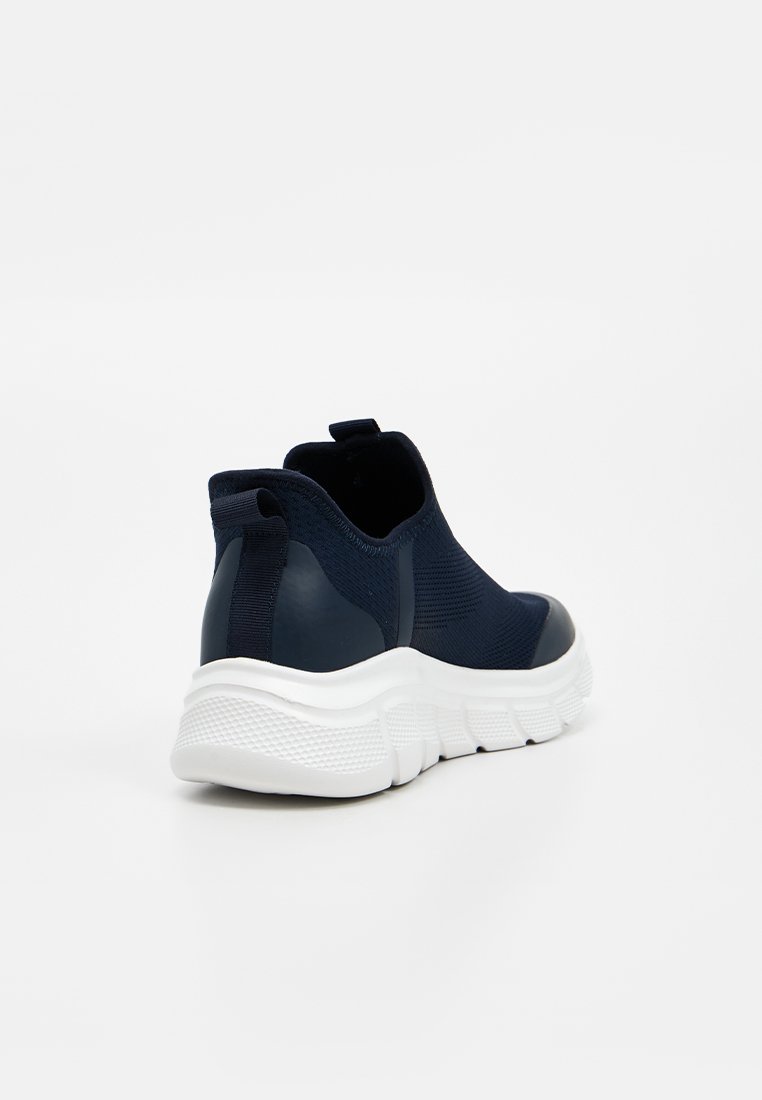 Sneaker low