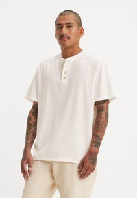 Levi's® BUTTON HENLEY - Pamata T-krekls - cloud dancer