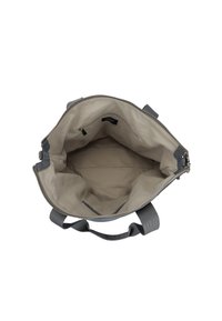 Borsa tote grigia con chiusura a zip, che presenta un ampio interno beige e due piccole tasche. L'esterno ha dettagli testurizzati.
