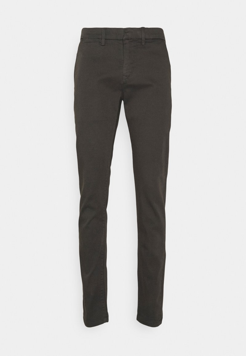 Pantaloni grigi scuri slim-fit con passanti per cintura e tasche frontali, mostrati su uno sfondo bianco semplice.