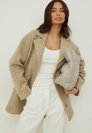 Short coat - beige