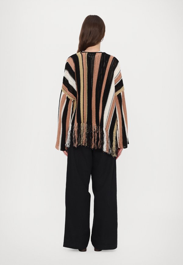 EPSILON - Cardigan - desert3