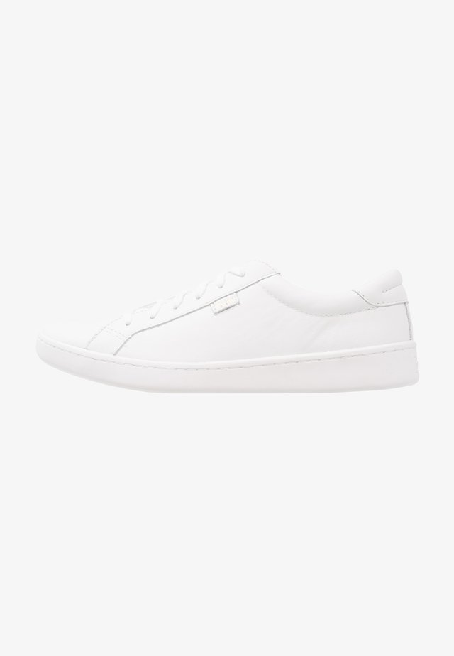 ACE - Matalavartiset tennarit - white