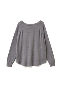 Szary, lekki sweter z szerokim dekoltem, długimi rękawami i luźnym krojem. Miękka tekstura i prążkowane akcenty przy kołnierzu i u dołu.