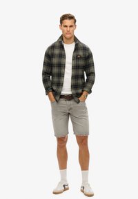 Superdry & Co Shorts vaqueros - washed grey