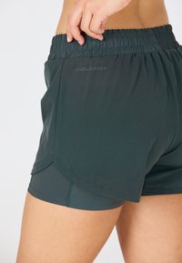 Endurance Träningsshorts - magical forest