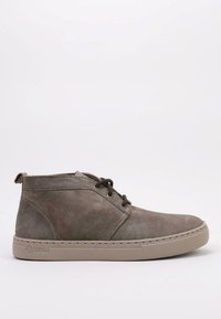 Natural World ALPE - Botines con cordones - brown