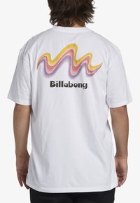 Billabong Printtipaita - wht
