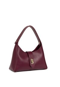 Sac à main en cuir bourgogne avec une forme structurée, une poignée supérieure, une fermeture magnétique et un accent doré. Surface texturée avec un grain fin.