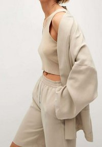Mango Abrigo corto - off-white