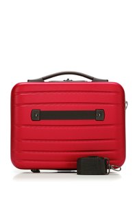 Funda rígida roja con un acabado texturizado, que presenta una correa y un asa negras. Incluye una franja negra decorativa y herrajes metálicos.
