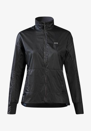 Lekka czarna kurtka zapinana na zamek, z długimi rękawami, wysokim kołnierzem, dwoma zapinanymi na zamek bocznymi kieszeniami oraz małym logo "GORE" na piersi.