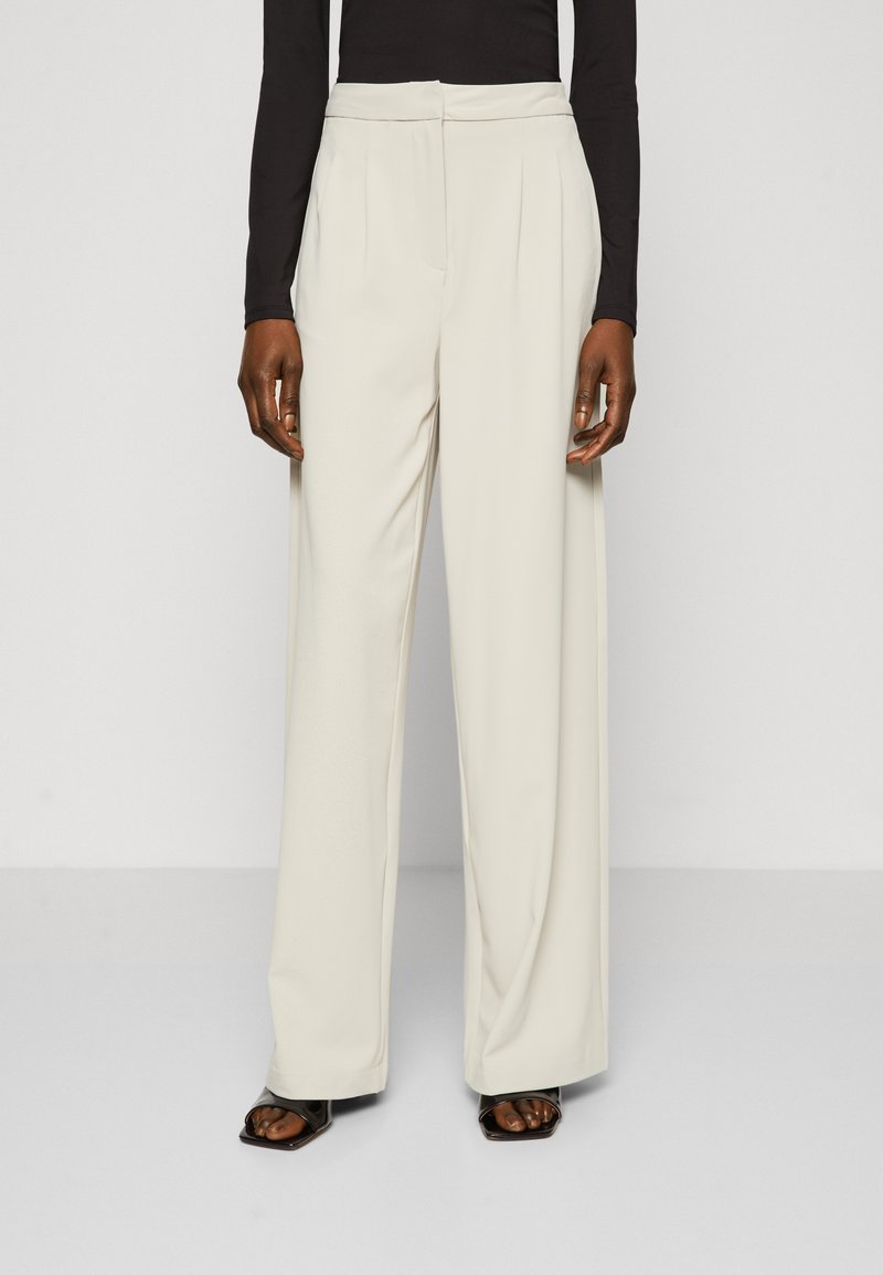 korte broek vero moda