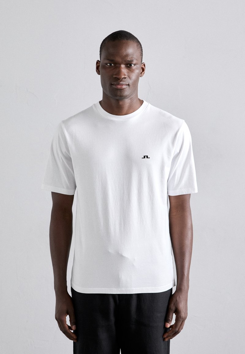 J.LINDEBERG - PARCY LOGO TEE - Basic T-shirt - white, Enlarge