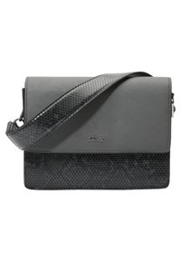 Zwarte schoudertas met een gladde bovenflap, een gestructureerd schubbenpatroon aan de onderzijde, een bijpassende schouderriem en het "s.Oliver"-logo aan de voorkant.