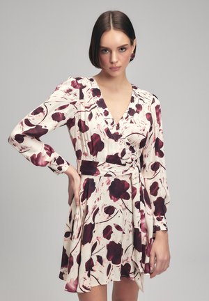 LONG SLEEVES DOUBLE BREASTED - Robe de jour - patterned vanilla