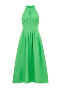 Πράσινο φόρεμα χωρίς μανίκια, με πλισέ λαιμόκοψη halter και εφαρμοστή μέση, που ρέει σε φούστα μέχρι το πάτωμα.