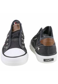 Mustang Sneaker low - schwarz