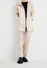 ONLY Abrigo de invierno - beige