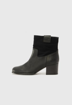 NONA - Enkelkaarsjes - black