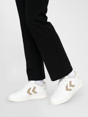 Hummel, ST. POWER PLAY WMNS - Trainers - white humus
