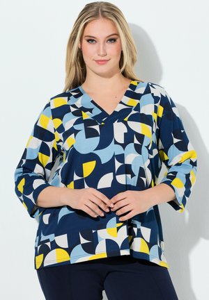 GEOMETRIC 3/4 SLEEVE V-NECK TEE - Camiseta de manga larga - universe