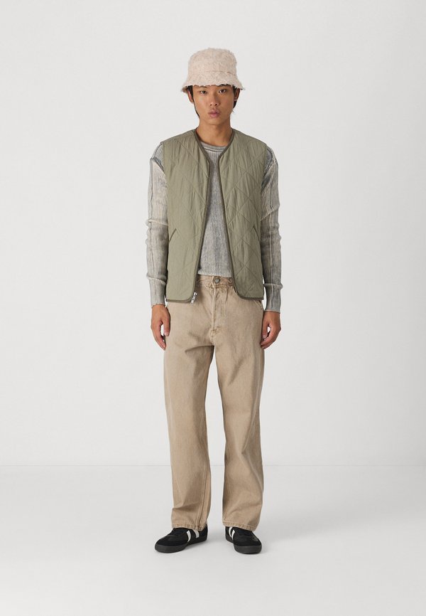 IEDDIE WORKER - Loose Jeans - winter twig2