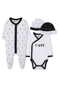 BOSS Kidswear SET GIFT BOX - Pletena kapa - white