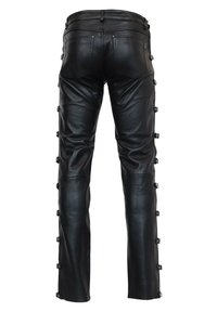 Zwarte leren broek met een slim fit, gladde textuur en zijknopen voor sluiting. Ontworpen in een klassieke vijf-pocket stijl.