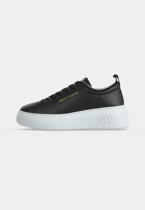 Armani Exchange Маратонки - black