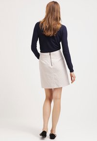 comma Minirok - beige