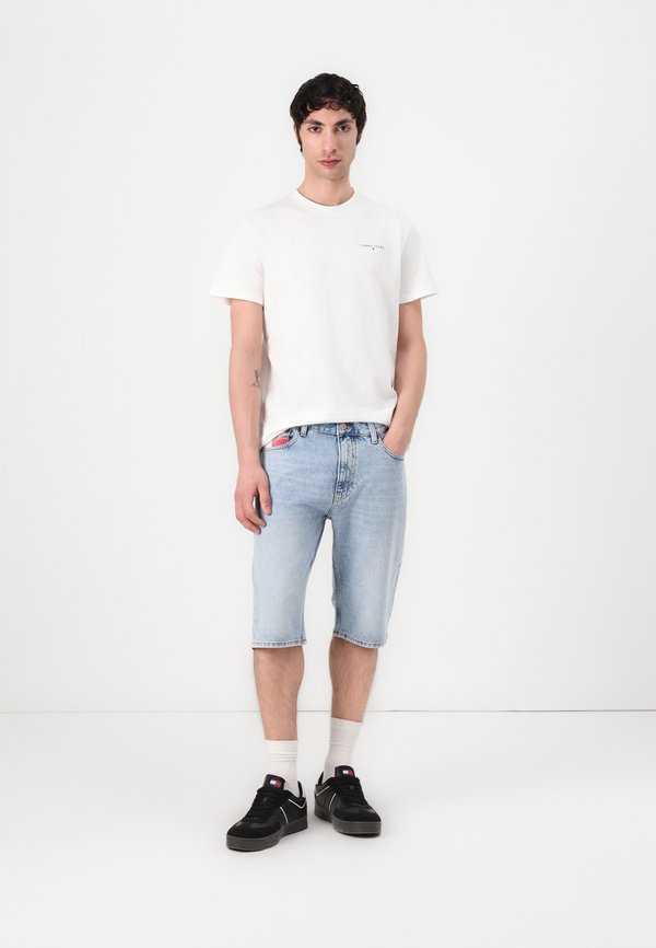 LINEAR CHEST TEE - Basic T-shirt - ecru3