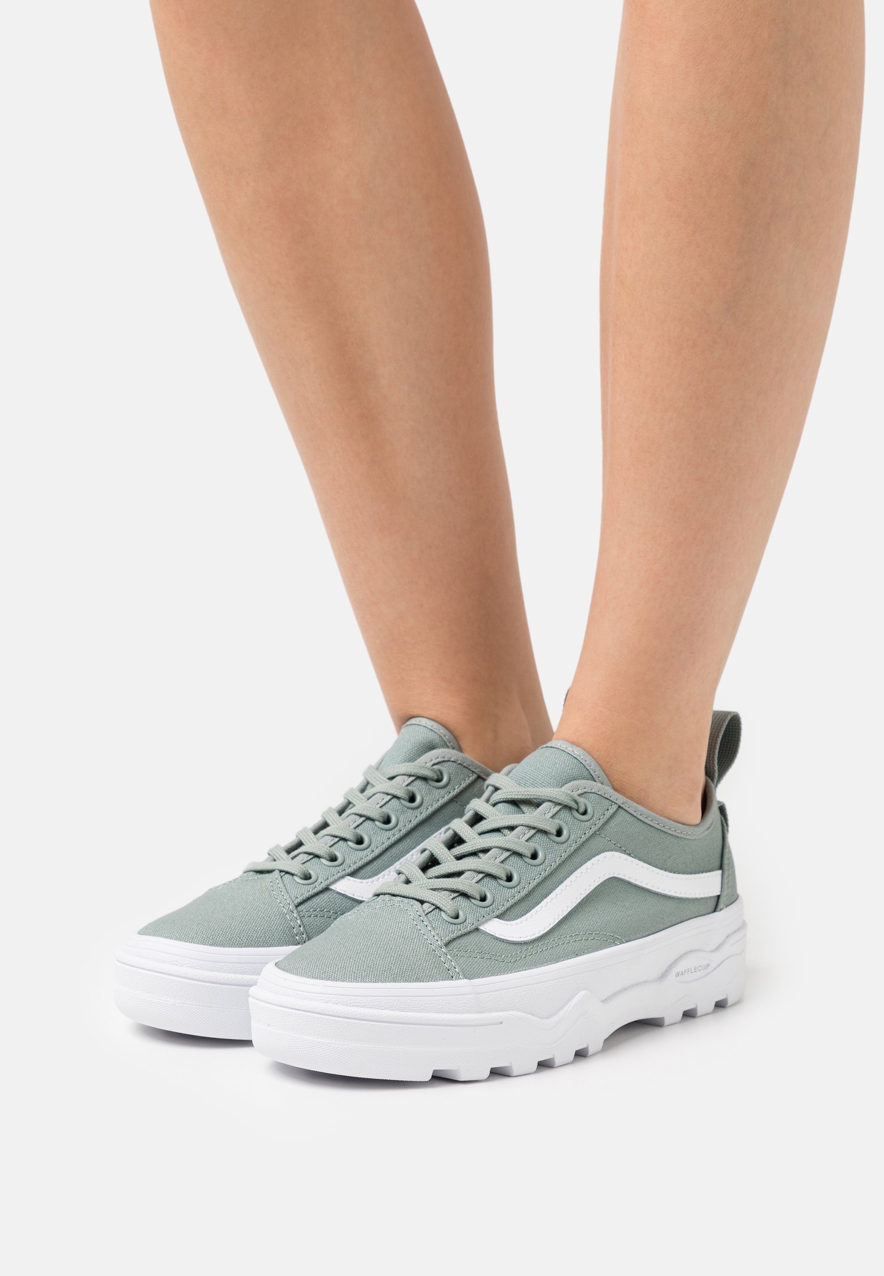vans sentry old skool vert