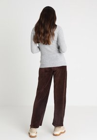 Gina Tricot Sweter