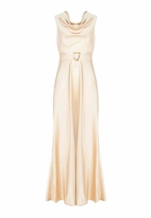 Abito senza maniche, lungo fino al pavimento, in raso color champagne con scollo a cascata e cintura abbinata con fibbia dorata in vita.