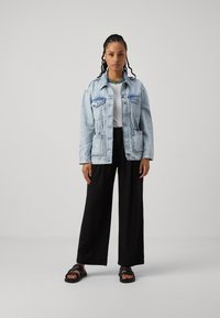 GAP TROUSER - Pantalones - true black