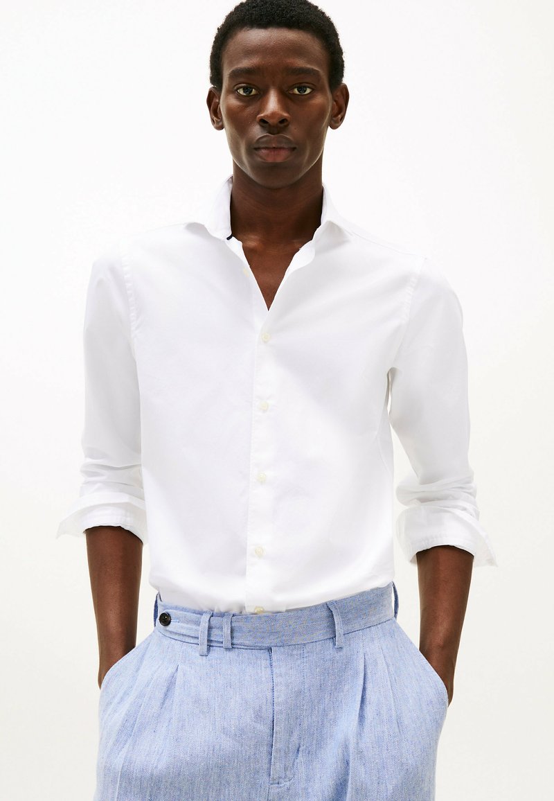 Tommy Hilfiger - SMART CASUAL - Formal shirt - optic white, Enlarge