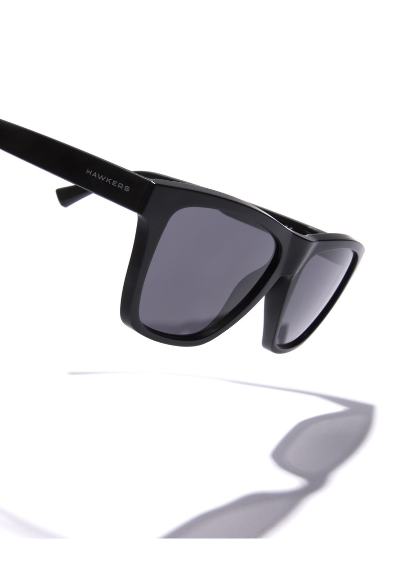 Hawkers ONE LS RAW POLARIZED Sunglasses black