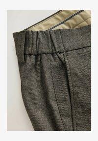 Niet geselecteerd, brown