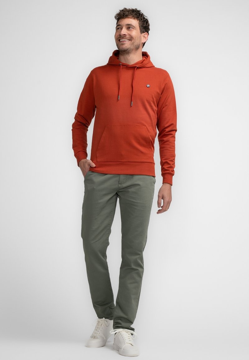 Petrol Industries Felpa con cappuccio - warm chili