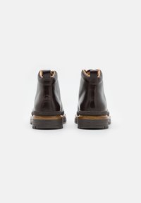 Zign LEATHER - Botines con cordones - brown