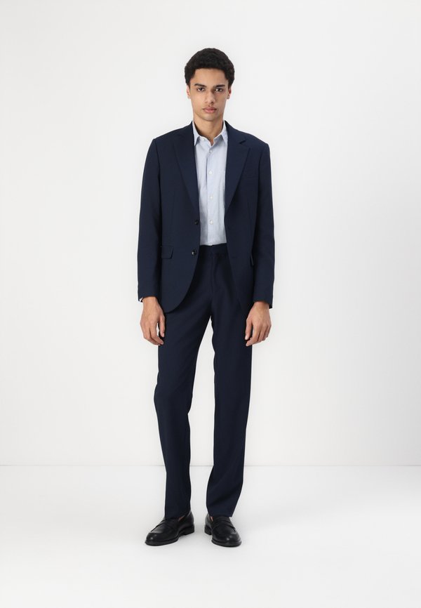 COMFORT SUIT - Suit3