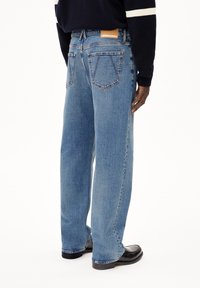 ARMEDANGELS TAATO COMFORT - Jeans Relaxed Fit - tanzanite