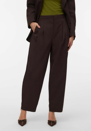Vero Moda, TAILORED TROUSERS VMFELU TAILORED TROUSERS - Pantalon classique - chocolate torte
