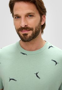 s.Oliver - T-shirt z nadrukiem