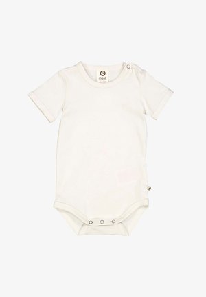 Kurze Ärmel, weißer Einteiler aus weichem Baumwollstoff mit rundem Halsausschnitt, Druckknöpfen im Schrittbereich und einem Etikett an der Seite.